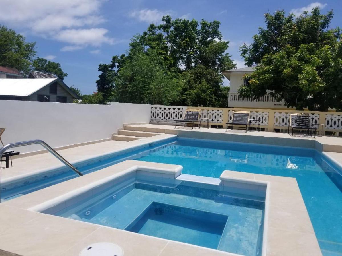 Dela De-Rose Guest House Negril Jamaica מראה חיצוני תמונה