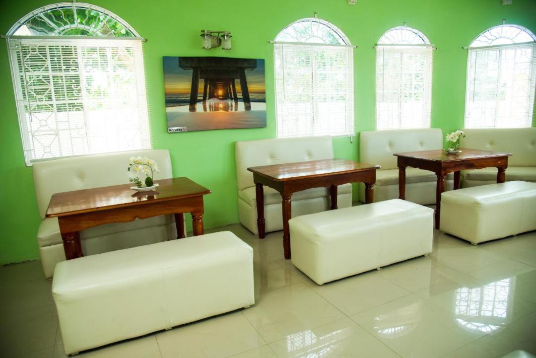 Dela De-Rose Guest House Negril Jamaica מראה חיצוני תמונה